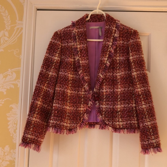 Gorgeous wool blend suit - Picture 2 of 8